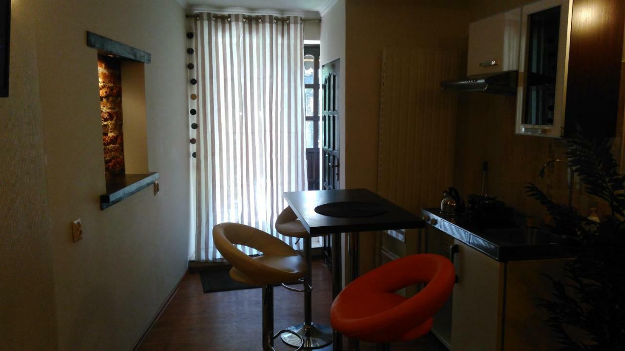 Z Prywatnym Ogrodkiem Centrum Apartment *